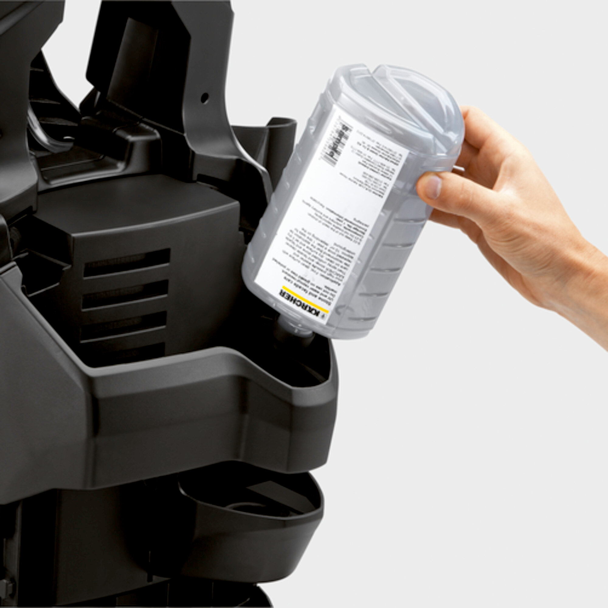 Минимойка высокого давления K 6 Special: Система забора химии Plug 'n' Clean
