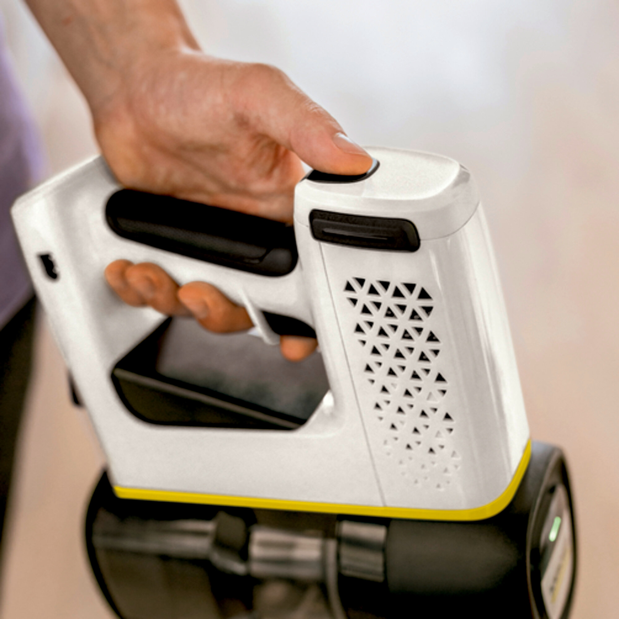 Аккумуляторный пылесос VC 4 Cordless myHome: 2-ступенчатая регулировка мощности